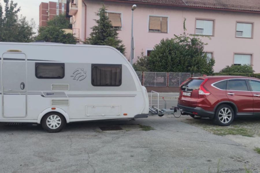 Podupiranje i poravnavanje vaše kamp prikolice